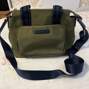 Tommy Hilfiger bag